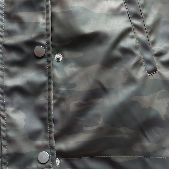 Sold! MI AMI camo with gold sheen rain jacket, S - Picture 5 of 11